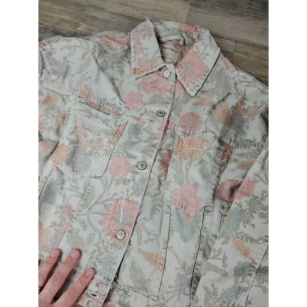 Free People Floral Printed Denim Jacket Sz S Small Distressed Jean NEW NWT